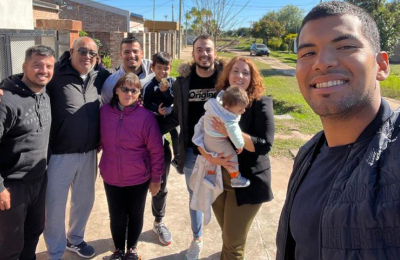 Alegría familiar y comunitaria por la convocatoria de Walter Benítez