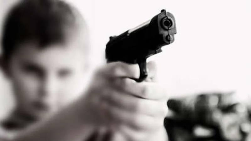 Un alumno de 14 años ingresó al colegio con un revólver en su mochila