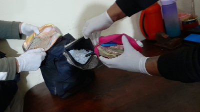 Resistencia: dos hermanas tenían 142 dosis de cocaína en su casa