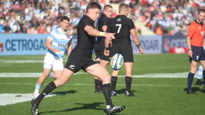 Los All Blacks golearon a Los Pumas en Mendoza