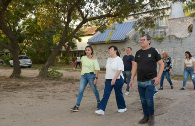 Cuesta recorrió el barrio San Cayetano y se comprometió a trabajar por la seguridad 