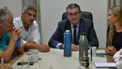 "Recreemos la unidad con la que supimos construir una provincia para todos"