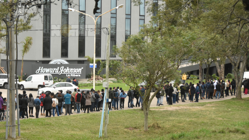 Multitudinaria convocatoria para cubrir vacantes laborales en una importante cadena hotelera internacional