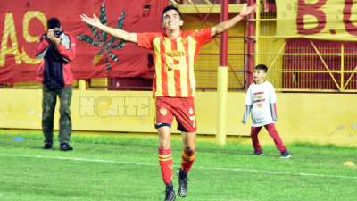 Sarmiento goleaba a Tiro, pero el festejo se suspendió por incidentes