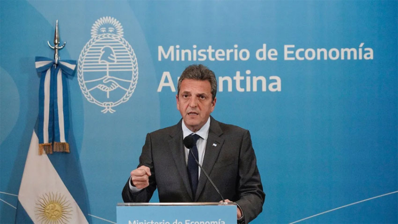 Rechazo de empresarios al anuncio del Gobierno sobre una suma fija para trabajadores