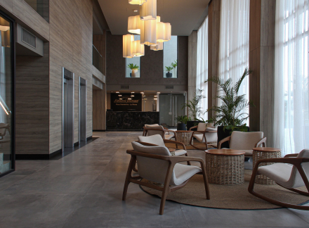 HJ Resistencia Lobby 1.jpg