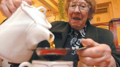 Subastan las tazas con las que Yiya Murano envenenó a tres mujeres