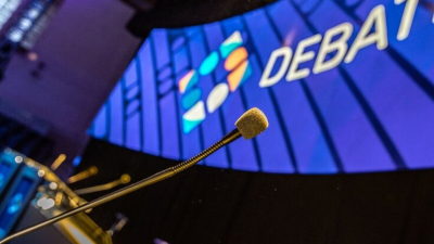 ¿Relato o debate?