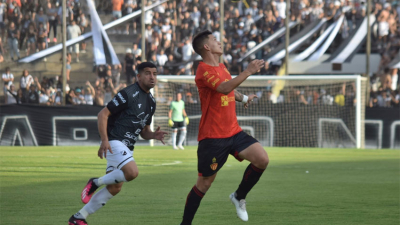 Sarmiento no levanta y perdió en Salta