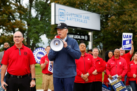 biden picket line.jpg