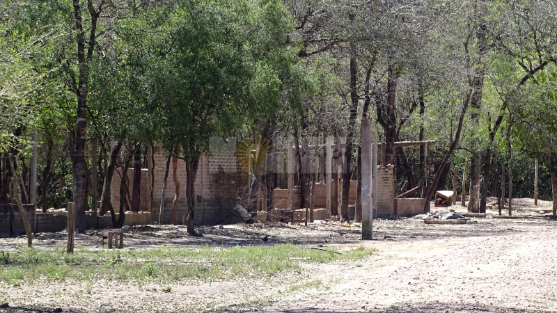 El campo del matrimonio piquetero fue cedido a Patricia Acuña y luce desmantelado