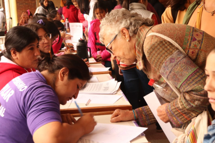encuentro de mujeres 1.jfif