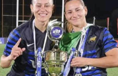 Las "Yaguareté" campeonas con Rodich y Escalante