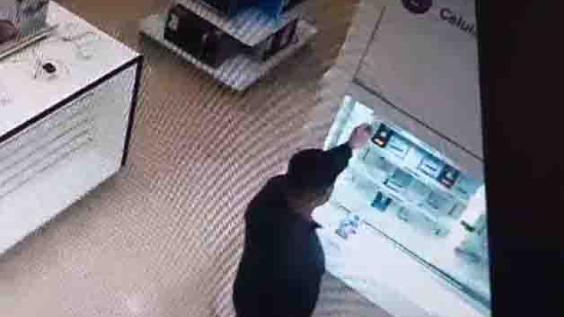 Gracias a cámaras de seguridad con Inteligencia Artificial atraparon a dos ladrones de celulares