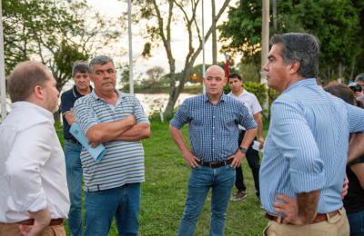 Capitanich coordinó plan de prevención y recorrió defensas de la Isla del Cerrito
