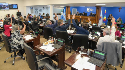 La Legislatura aprobó el Presupuesto 2024 y la Ley de Ministerios