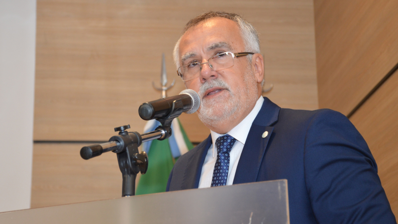 Víctor del Río asumió como presidente del Superior Tribunal de Justicia