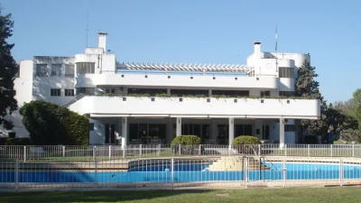 Un nene de 10 años se ahogó en el Jockey Club de Rosario y clausuraron la pileta