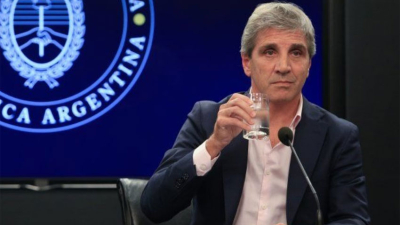 En febrero siguió el ajuste y el gobierno se encamina a lograr otro superávit fiscal