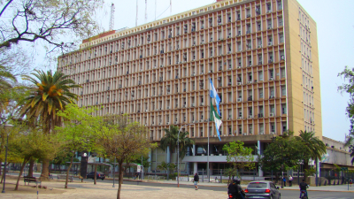 La provincia paga el refrigerio: sin fechas establecidas para los salarios de marzo