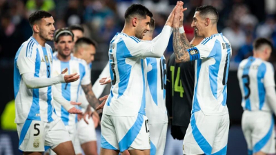 Sin Messi, la Selección goleó a El Salvador 3 a 0