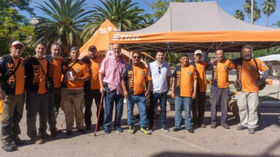 Brillo y color, a pleno arte, en el encuentro internacional de escultores