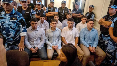 Uno de los rugbiers rompió el pacto de silencio y habló de una interna entre ellos sobre su defensa
