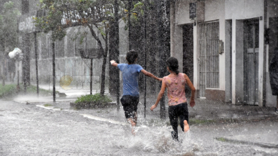 Se cumplió el pronóstico: llovió y continúa el alerta por tormentas fuertes para Resistencia