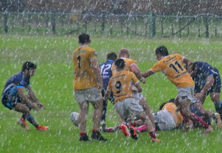 RUGBY3.JPG
