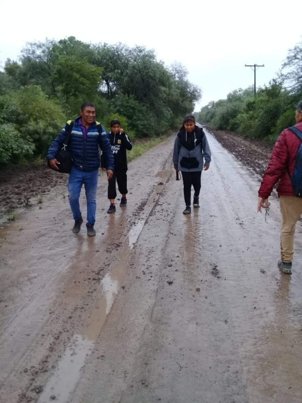 Alumnos y docentes de El Paraje El Colchón.