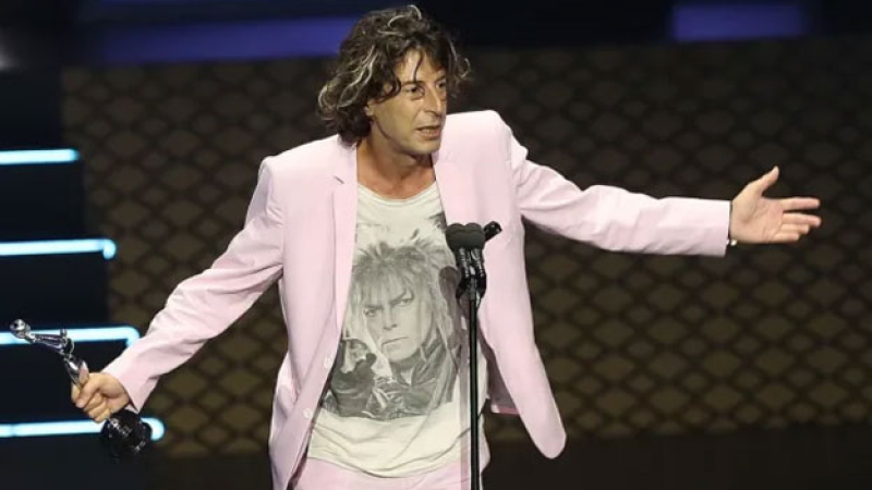 Andy Chango se llevó el premio al actor de reparto y alertó sobre la situación de la cultura
