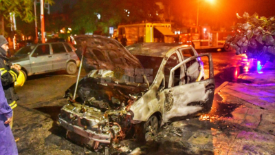 Ardió un auto en el centro: no hubo lesionados