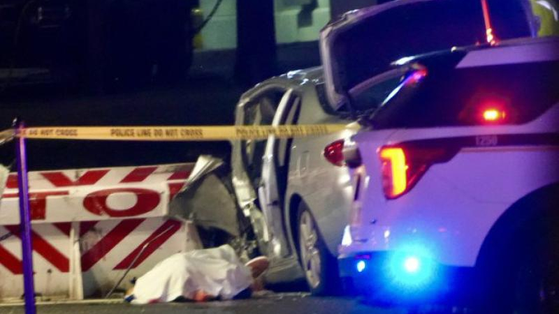 Conductor muerto tras estrellar su auto contra las defensas de la Casa Blanca