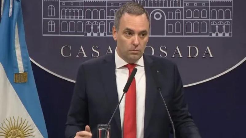 Manuel Adorni ratificó que el Pacto de Mayo se firma el 25 de mayo