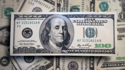El dólar blue siguió en su escalada de los últimos días y cerró a $1230