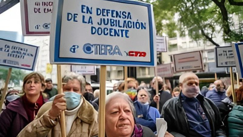 Régimen jubilatorio docente en riesgo