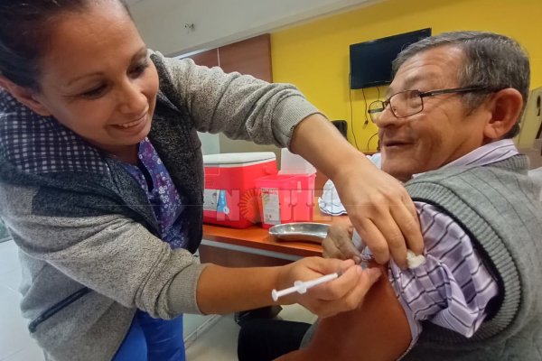 Salud y prevención: el vacunatorio de la Escuela de Salud Pública estuvo en NORTE