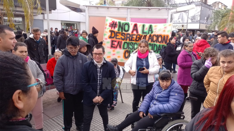 Jorge Pachecoy: "Desregular esto es patear el tablero y retroceder 30 años"