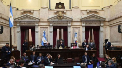 En la Ley Bases incorporó a la protesta sindical como motivo de despido con causa