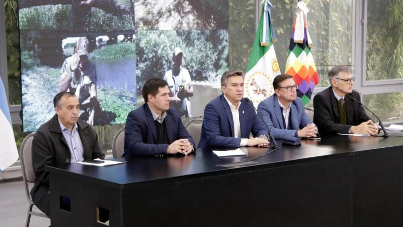 El gobernador Zdero presentó el plan estratégico 2024-2027