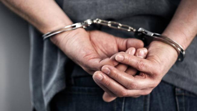 Rescatan a una mujer de su pareja: dos niños denunciaron el accionar violento de su padrastro