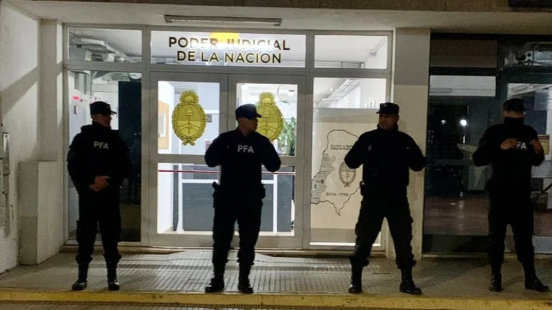Caso Loan: la Policía Federal allana la casa del hijo de Victoria Caillava