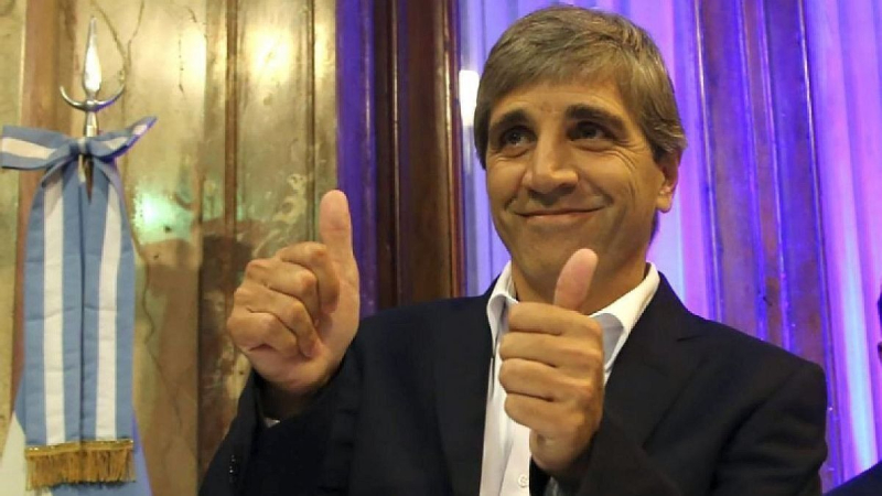 Luis Caputo explicó por qué tiene sus cuentas en dólares en el exterior
