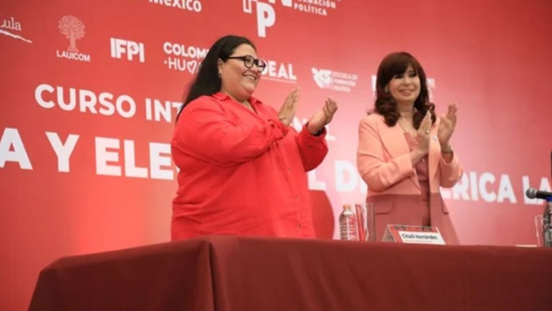Cristina Kirchner: "Pido por el propio Hugo Chávez que se publiquen las actas electorales"