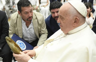 "Se mostró preocupado, dijo que va a darnos una mano"