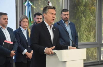 Zdero anunció 15,56% de aumento salarial para el sector público