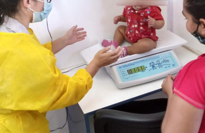 Realizarán estudios auditivos en bebés menores de un año