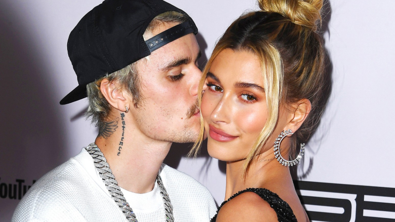 Justin Bieber anunció el nacimiento de su hijo con una tierna foto