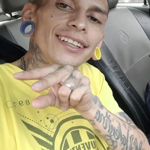gwmyqyfweaak0uj8168_sq.webp