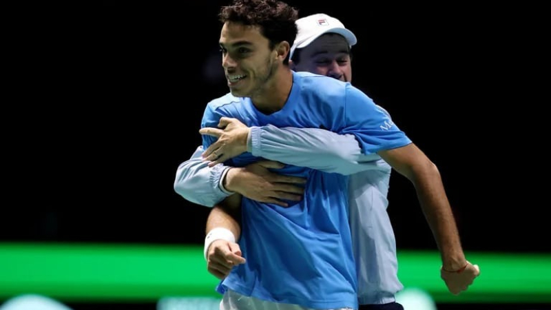 De la mano de Etcheverry y Cerúndolo, Argentina le ganó 2-1 la serie de Copa Davis a Gran Bretaña